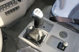 擎天&nbsp;自卸车驾驶室                                               图片