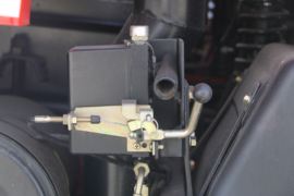 擎宇&nbsp;自卸车底盘                                                图片