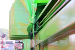东风华神 擎宇 160马力 4X2 4.2米自卸车(EQ3120GLV2)
