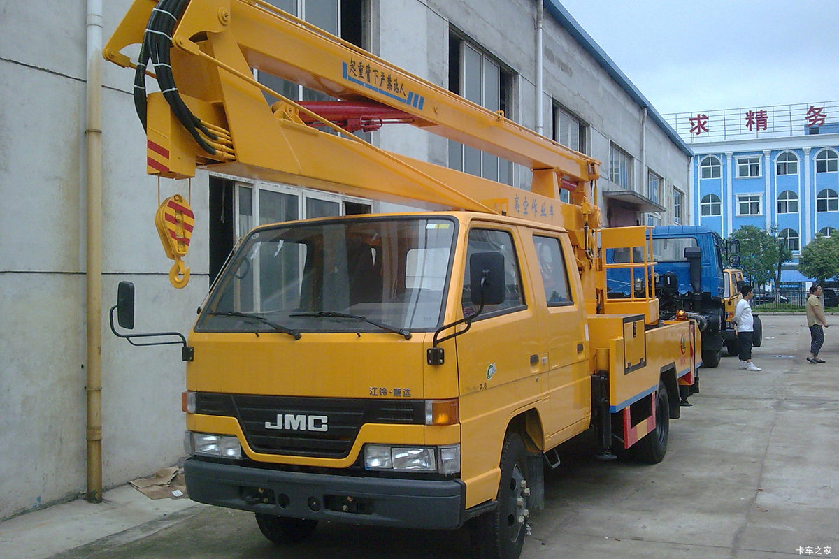 江铃 顺达 115马力 4X2 高空作业车(程力威牌)