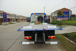 东风多利卡底盘&nbsp;清障车外观图片