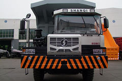 陕汽通力 420马力 6X4 宽体矿用自卸车(5.8米) 陕汽通力 420马力 6X4 宽体矿用自卸车(5.8米)