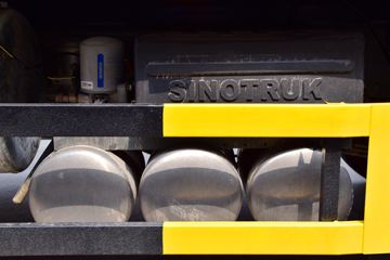 �й����� HOWO T5G 340���� 8X4 9.4����س�(ZZ5317XLCN466GE1)ͼƬ