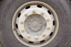 中国重汽 HOWO T5G 340马力 8X4 9.4米冷藏车(ZZ5317XLCN466GE1)