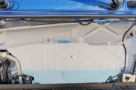 骏铃V8&nbsp;载货车外观                                                图片