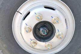 骏铃V8&nbsp;载货车底盘                                                图片