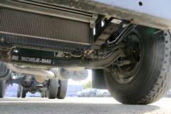 东风华神 御虎VP 180马力 4X2 排半载货车底盘(EQ1168GLVJ)