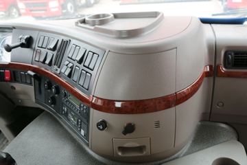 ���� ��N8E�ؿ� 430���� 6X4 LNGǣ����ͼƬ