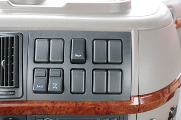 ���� ��N8E�ؿ� 430���� 6X4 LNGǣ����ͼƬ