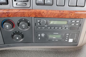 ���� ��N8E�ؿ� 430���� 6X4 LNGǣ����ͼƬ