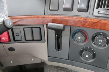 ���� ��N8E�ؿ� 430���� 6X4 LNGǣ����ͼƬ