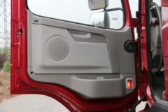 大运 新N8E重卡 轻赢版 400马力 6X4牵引车(CGC4250D5ECCZ) 大运 新N8E重卡 轻赢版 400马力 6X4牵引车(CGC4250D5ECCZ)