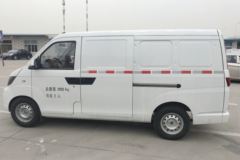 扬子江 V6 2.65T 4.43米纯电动厢式物流车(续航295km)44kWh 扬子江 V6 2.65T 4.43米纯电动厢式物流车(续航295km)44kWh