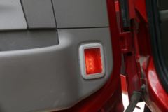 大运 新N8E重卡 轻赢版 375马力 6X4牵引车(CGC4250D5ECCE)