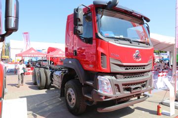 东风柳汽 乘龙H5 350马力 8X4 5.6米自卸车(16T后桥)