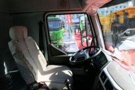 东风柳汽底盘&nbsp;洒水车/喷洒车驾驶室图片