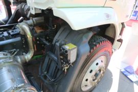 东风柳汽底盘&nbsp;洒水车/喷洒车底盘图片