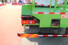 东风柳汽底盘&nbsp;洒水车/喷洒车上装图片