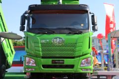 青岛解放 JH6重卡 375马力 6X4 5.6米自卸车(国六)