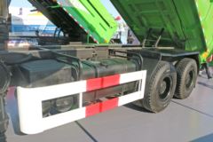 青岛解放 JH6重卡 375马力 6X4 5.6米自卸车(国六)