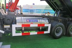一汽解放 J6P重卡 420马力 6X4 5.6米LNG渣土自卸车(国六)(CA3250P66M25LT1E6)