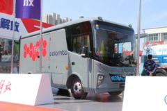 一汽 解放 4.5T 6米纯电动厢式运输车99.5kWh