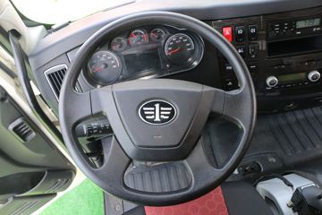 һ����� J6L 4X2����������(������)(CHD5121TCAJFBEV)ͼƬ