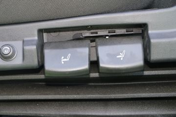 һ����� J6L 4X2����������(������)(CHD5121TCAJFBEV)ͼƬ