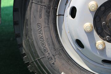 һ����� J6L 4X2����������(������)(CHD5121TCAJFBEV)ͼƬ