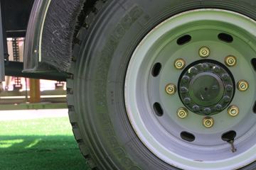 һ����� J6L 4X2����������(������)(CHD5121TCAJFBEV)ͼƬ