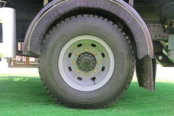 һ����� J6L 4X2����������(������)(CHD5121TCAJFBEV)ͼƬ