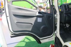 解放 J6F 150马力 4X2 加油车(旗林牌)(QLG5124GYY)