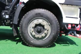 一汽解放底盘&nbsp;扫路车底盘图片