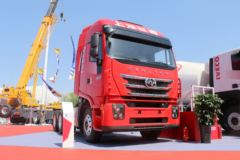 上汽红岩 杰狮重卡C500e 北方版 560马力 6X4牵引车(CQ4256HYVG334)