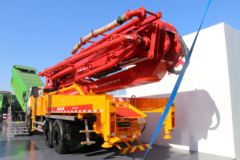 一汽解放 J6P 420马力 6X4 混凝土泵车(科尼乐牌)(KNL5341THB)