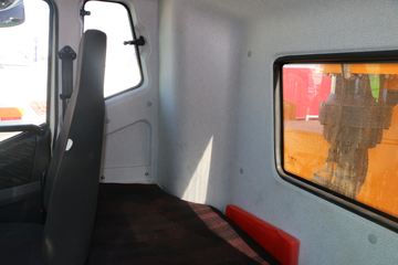 һ����� J6P 420���� 6X4 �������ó�(��������)(KNL5341THB)ͼƬ