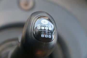 һ����� J6P 420���� 6X4 �������ó�(��������)(KNL5341THB)ͼƬ