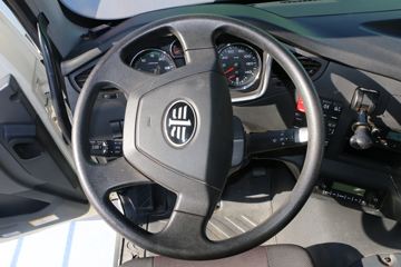 һ����� J6P 420���� 6X4 �������ó�(��������)(KNL5341THB)ͼƬ