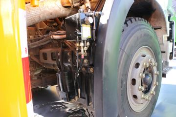 һ����� J6P 420���� 6X4 �������ó�(��������)(KNL5341THB)ͼƬ