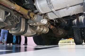 һ����� J6P 420���� 6X4 �������ó�(��������)(KNL5341THB)ͼƬ