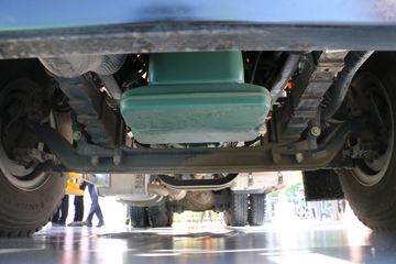 һ����� J6P 420���� 6X4 �������ó�(��������)(KNL5341THB)ͼƬ