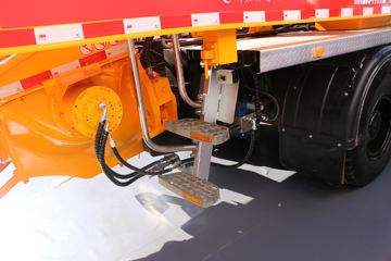 һ����� J6P 420���� 6X4 �������ó�(��������)(KNL5341THB)ͼƬ