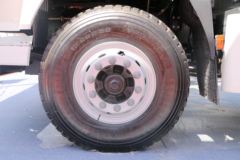 长征汽车 410马力 6X4 5.6米LNG自卸式垃圾车(CZ5251ZLJSU45L)