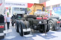 长征汽车 410马力 6X4 5.8米LNG自卸式垃圾车底盘(CZ5251ZLJSU45L)