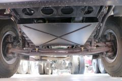 长征汽车 410马力 6X4 5.8米LNG自卸式垃圾车底盘(CZ5251ZLJSU45L)