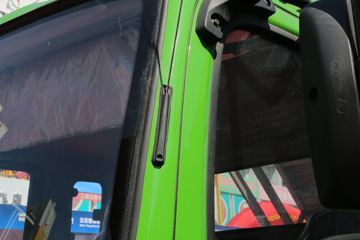 ���� ����ES3 130���� 4X2 3.8����ж��ͼƬ