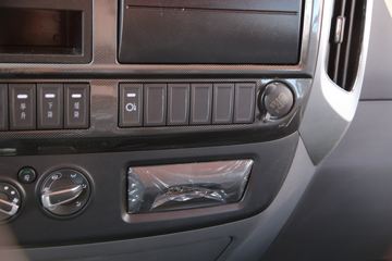 ���� ����ES3 130���� 4X2 3.8����ж��ͼƬ