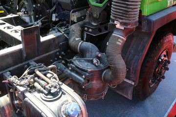 ���� ����ES3 130���� 4X2 3.8����ж��ͼƬ