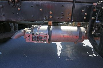 ���� ����ES3 130���� 4X2 3.8����ж��ͼƬ