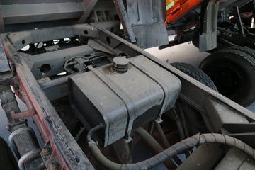 ���� ����ES3 130���� 4X2 3.8����ж��ͼƬ